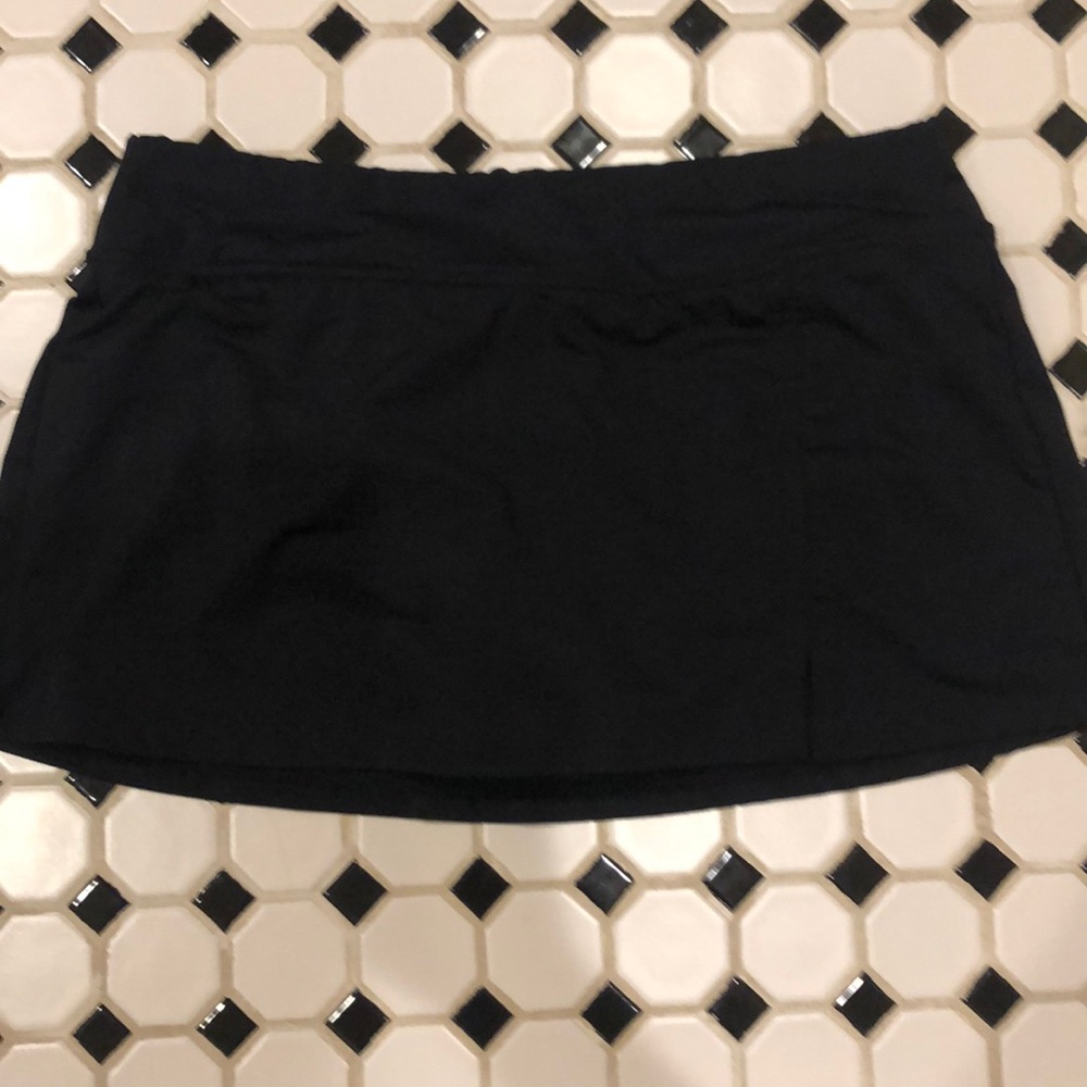 Land’s End Black swim skirt 12